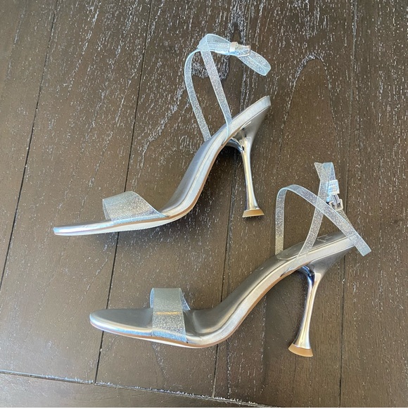 Marc‎ Fisher Calisty Silver Glitter Metallic Heels Strappy Sandals 7M Clear - Picture 6 of 13